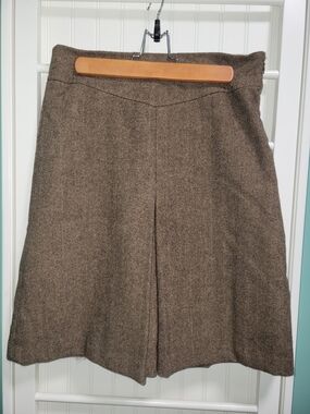 Gap Classic Brown Herringbone A-Line Skirt. Size 4